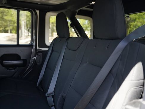 Used 2021 Jeep Wrangler Unlimited Sport AWD/4WD image 12