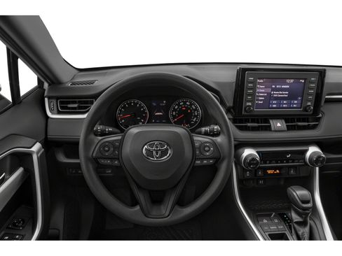 Used 2021 Toyota RAV4 XLE AWD/4WD image 5