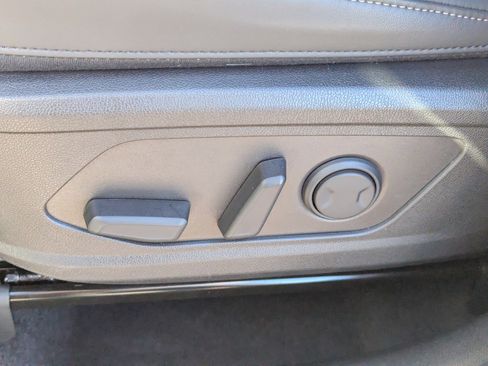 Certified 2025 Kia Sorento EX image 21