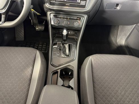 Used 2018 Volkswagen Tiguan S FWD image 15