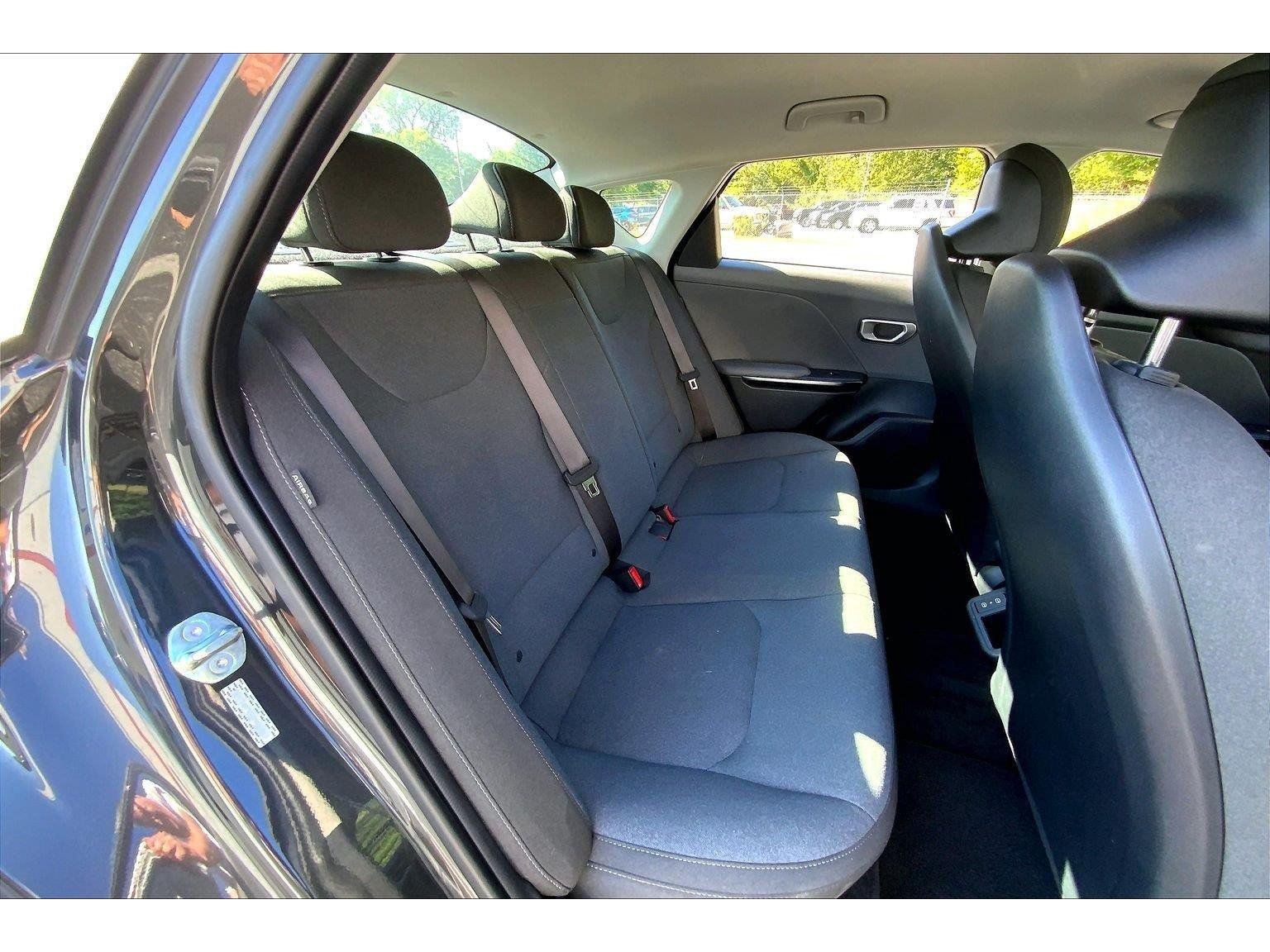 Used 2025 Kia K4 FWD image 24
