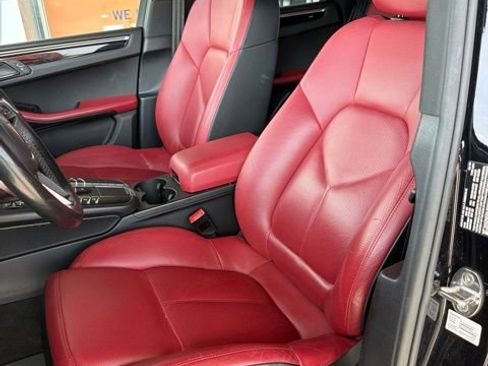 Used 2019 Porsche Macan AWD/4WD image 15