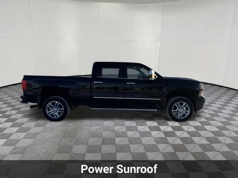 Certified 2019 Chevrolet Silverado 2500 High Country w/ Duramax Plus Package AWD/4WD image 10
