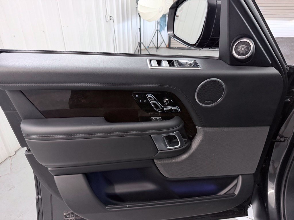 Used 2020 Land Rover Range Rover HSE AWD/4WD image 11