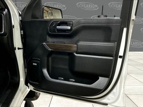 Used 2021 Chevrolet Silverado 1500 LT Trail Boss image 13