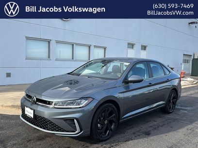 Used 2025 Volkswagen Jetta SE w/ Black Wheel Package