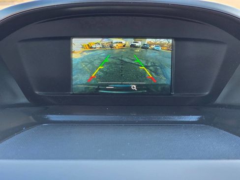 Used 2018 Ford Escape SE image 16