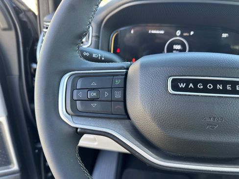 Certified 2025 Jeep Wagoneer 4WD image 23