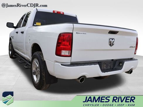 Used 2017 RAM 1500 Express AWD/4WD image 17