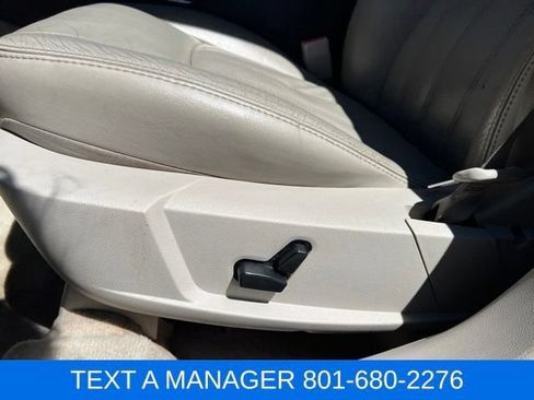 Used 2005 Chrysler 300 C w/ Protection Group II RWD image 19