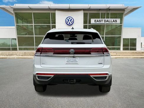 New 2026 Volkswagen Atlas Cross Sport SEL AWD/4WD image 4