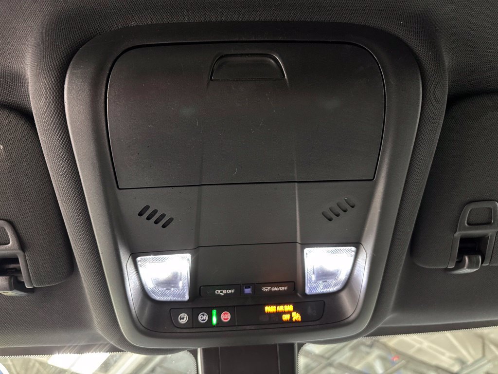 Used 2024 Chevrolet Equinox RS AWD/4WD image 26
