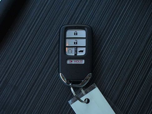 Used 2018 Honda Pilot Touring image 28