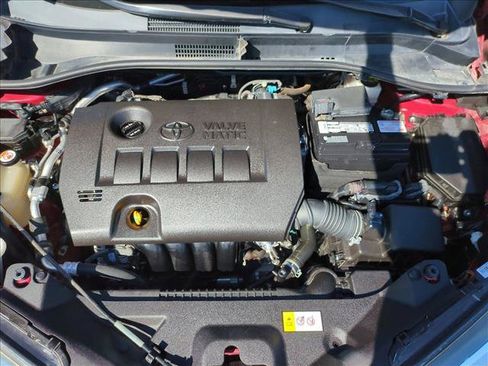 Used 2018 Toyota C-HR XLE image 21