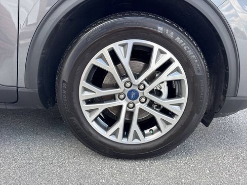 Used 2022 Ford Escape SEL w/ Technology Package FWD image 34