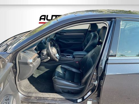 Used 2019 Nissan Altima 2.5 SL FWD image 21
