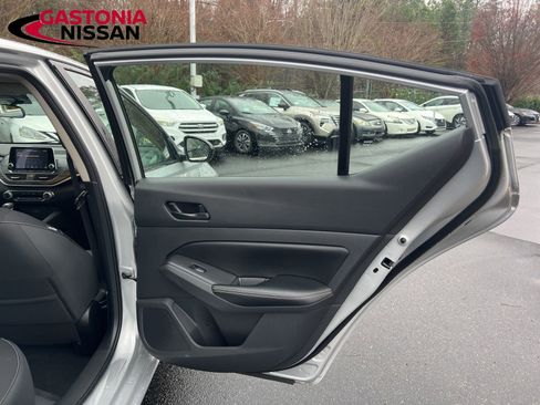 Used 2024 Nissan Altima 2.5 SV image 29