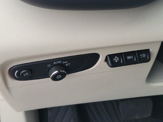 Used 2023 Buick Envision Avenir AWD/4WD image 13