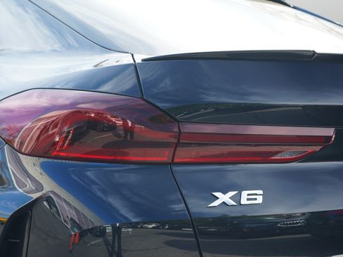 Used 2024 BMW X6 xDrive40i w/ Premium Package AWD/4WD image 27