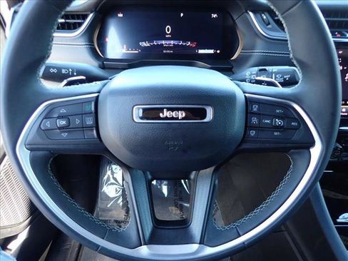 Used 2024 Jeep Grand Cherokee L Laredo AWD/4WD image 13