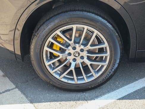 Used 2024 Maserati Grecale GT AWD/4WD image 12