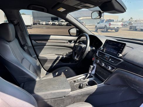 Used 2021 Honda Accord Sport image 14