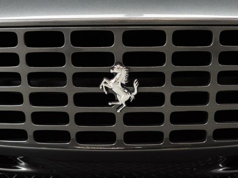 Used 2023 Ferrari Roma image 18