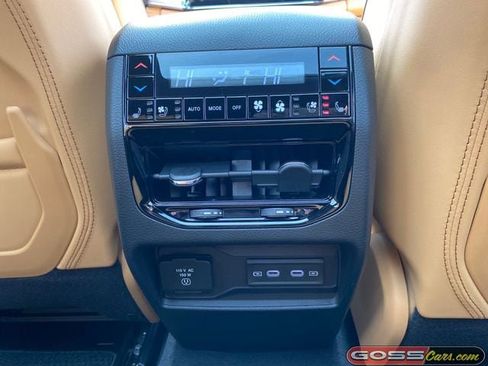 New 2026 Jeep Grand Cherokee Summit image 23