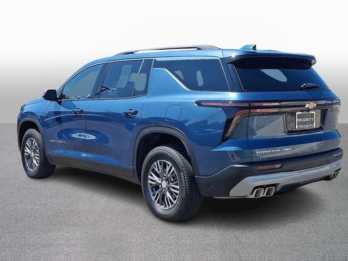 Used 2026 Chevrolet Traverse LT AWD/4WD image 6