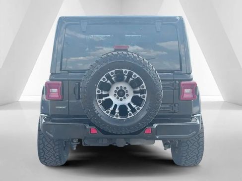 Used 2021 Jeep Wrangler Unlimited Sahara AWD/4WD image 6