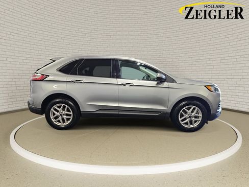 Used 2024 Ford Edge SEL w/ Convenience Package AWD/4WD image 4