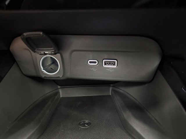 New 2026 Chevrolet Trax ACTIV w/ Sunroof Package FWD image 18