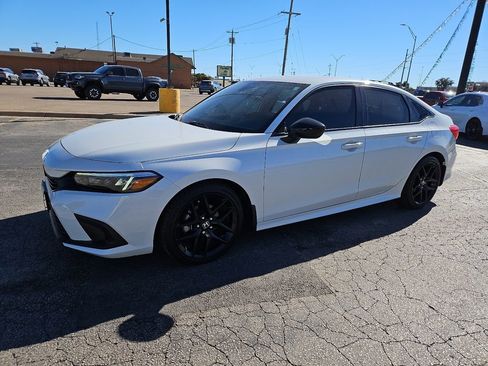 Used 2023 Honda Civic Sport image 5