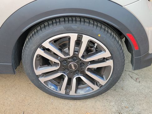 Used 2024 MINI Cooper S w/ Signature Upholstery Package image 7