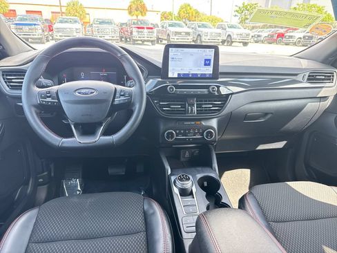 Used 2025 Ford Escape ST-Line FWD image 6