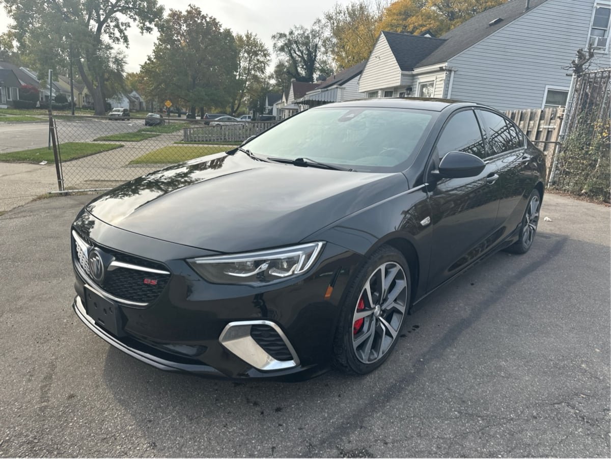 Used 2018 Buick Regal GS w/ Driver Confidence Package #2 AWD/4WD image 2