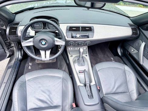 Used 2003 BMW Z4 3.0i RWD image 16