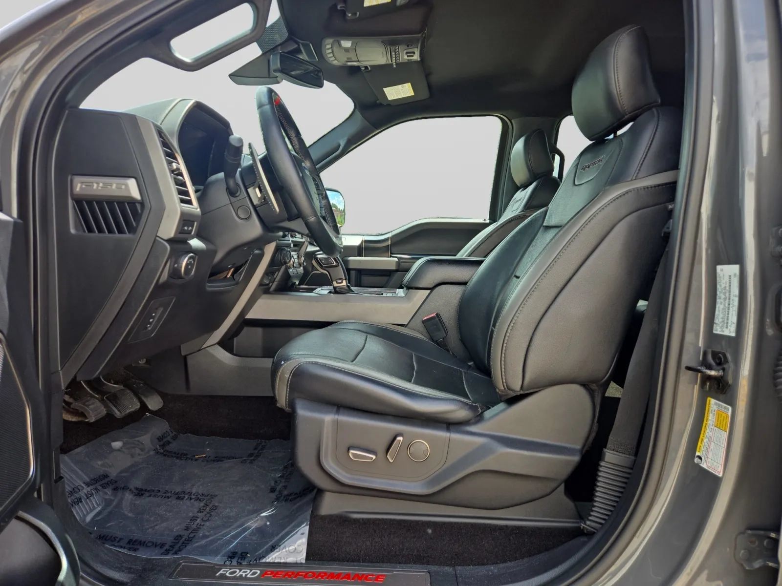 Used 2018 Ford F150 Raptor w/ Equipment Group 802A Luxury AWD/4WD image 16