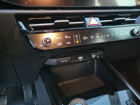 New 2026 Kia Niro Wind FWD image 21