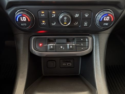 Used 2020 GMC Acadia AT4 w/ Driver Alert Package II AWD/4WD image 25