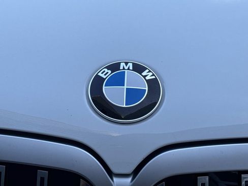 Used 2026 BMW X7 xDrive40i w/ M Sport Package AWD/4WD image 11