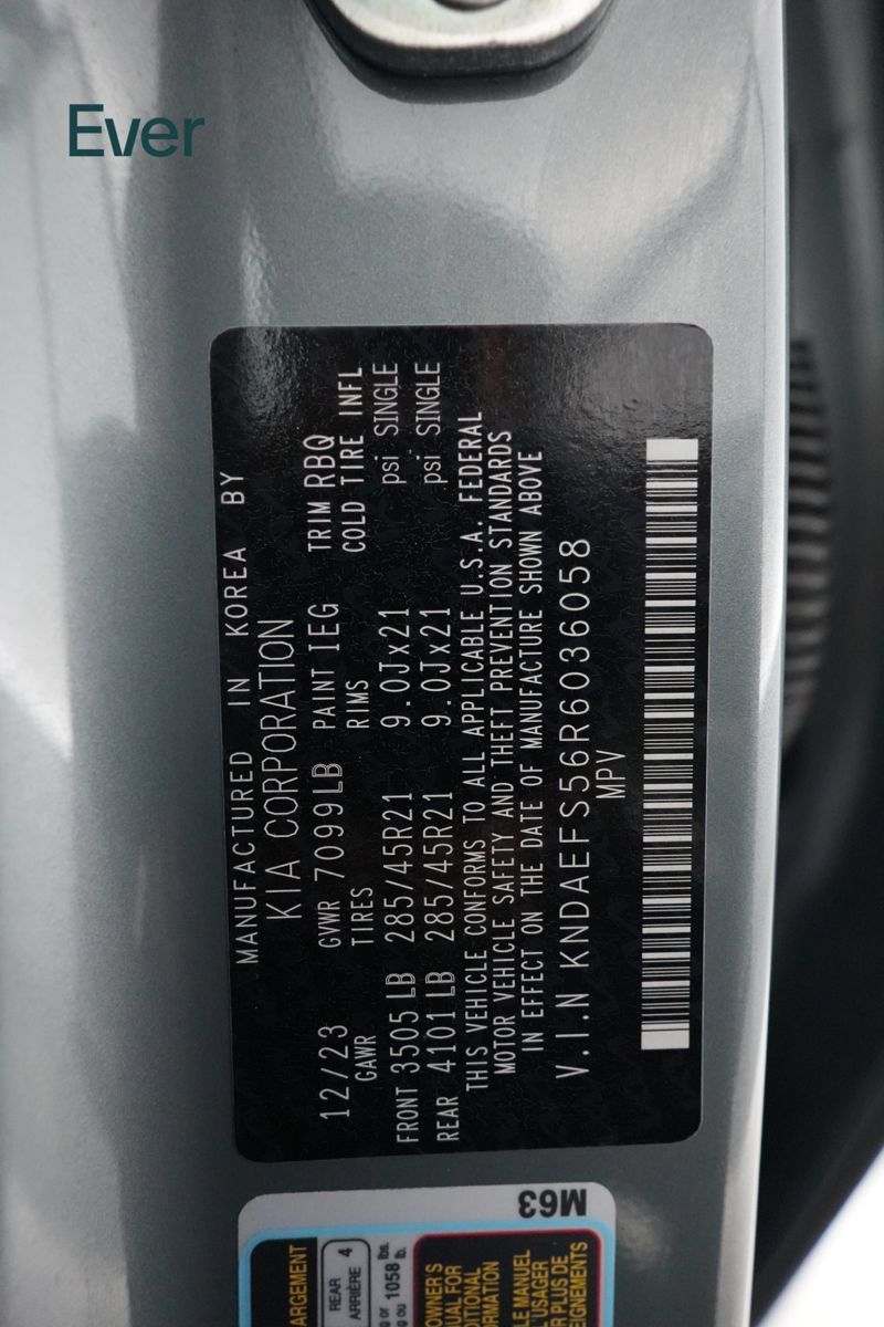 Used 2024 Kia EV9 GT-Line AWD/4WD image 31