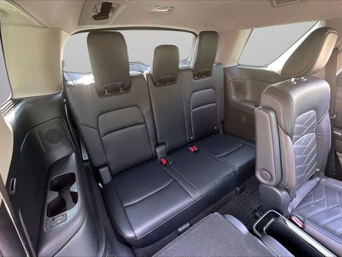 Used 2023 Nissan Pathfinder Platinum AWD/4WD image 27