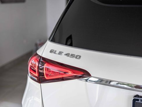 Used 2022 Mercedes-Benz GLE 450 4MATIC w/ Revised AMG Line Exterior image 15
