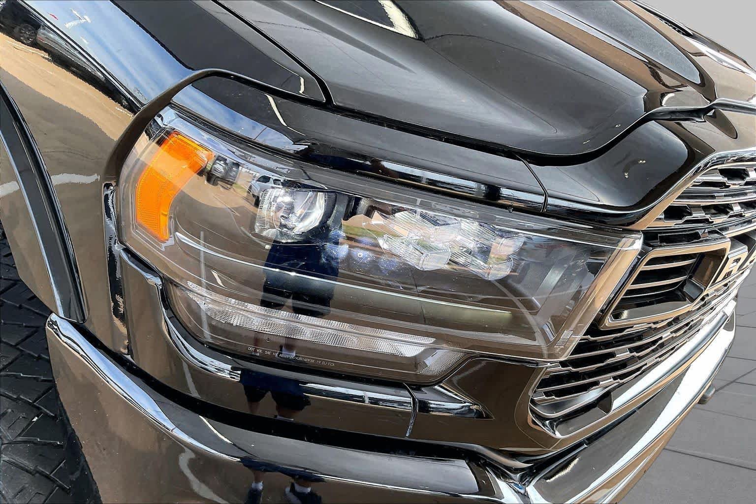 Used 2023 RAM 2500 Limited AWD/4WD image 28