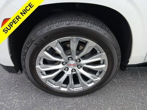 Used 2023 GMC Yukon Denali AWD/4WD image 2