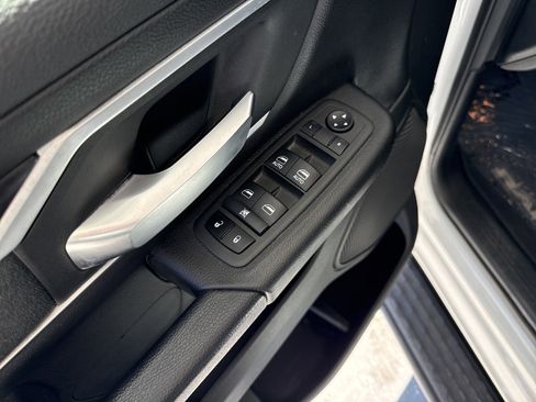 Used 2022 RAM 1500 Big Horn AWD/4WD image 14
