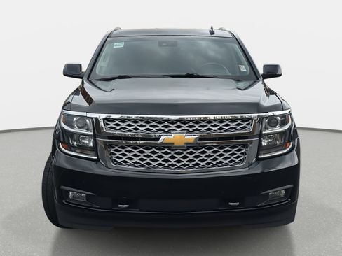 Used 2017 Chevrolet Tahoe LT w/ LT Signature Package image 2