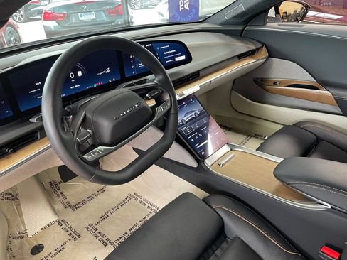 Used 2023 Lucid Air Touring AWD/4WD image 18
