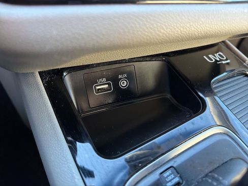 Used 2015 Kia Sedona EX w/ EX Premium Package image 38